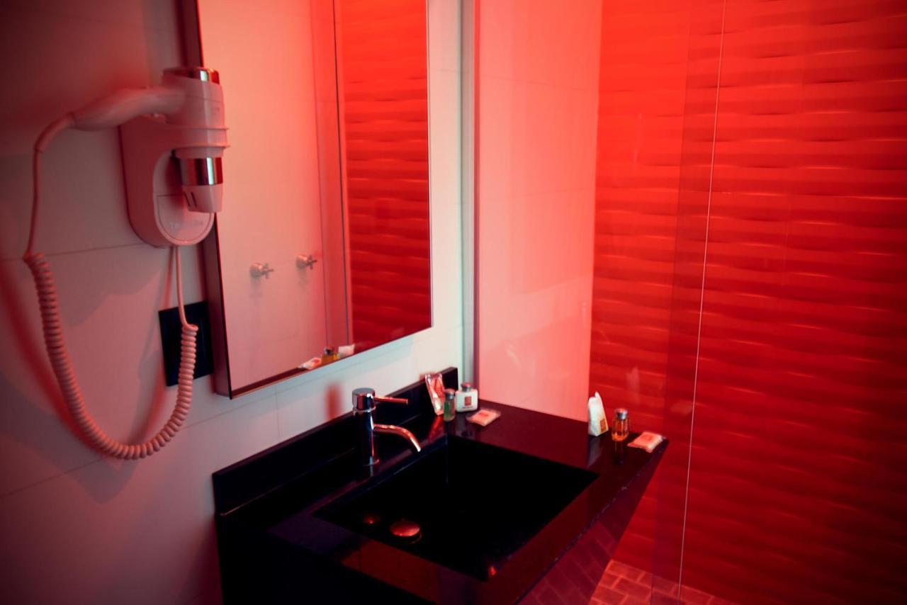 Six Hotel Guadalajara Expiatorio Екстериор снимка