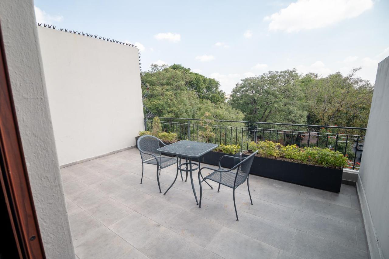 Six Hotel Guadalajara Expiatorio Екстериор снимка