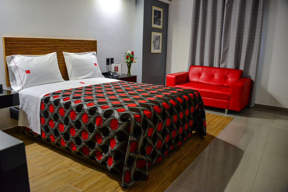 Six Hotel Guadalajara Expiatorio Екстериор снимка