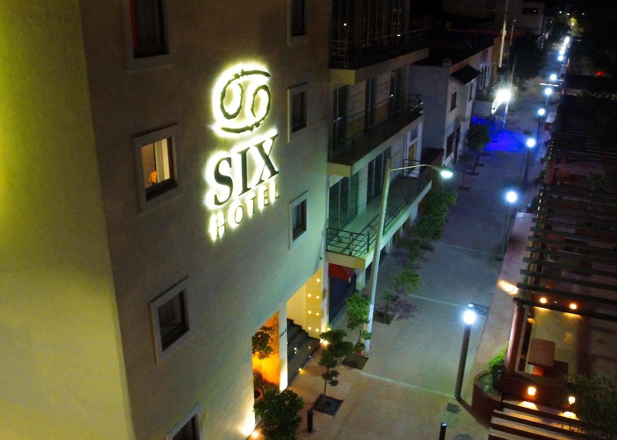 Six Hotel Guadalajara Expiatorio Екстериор снимка