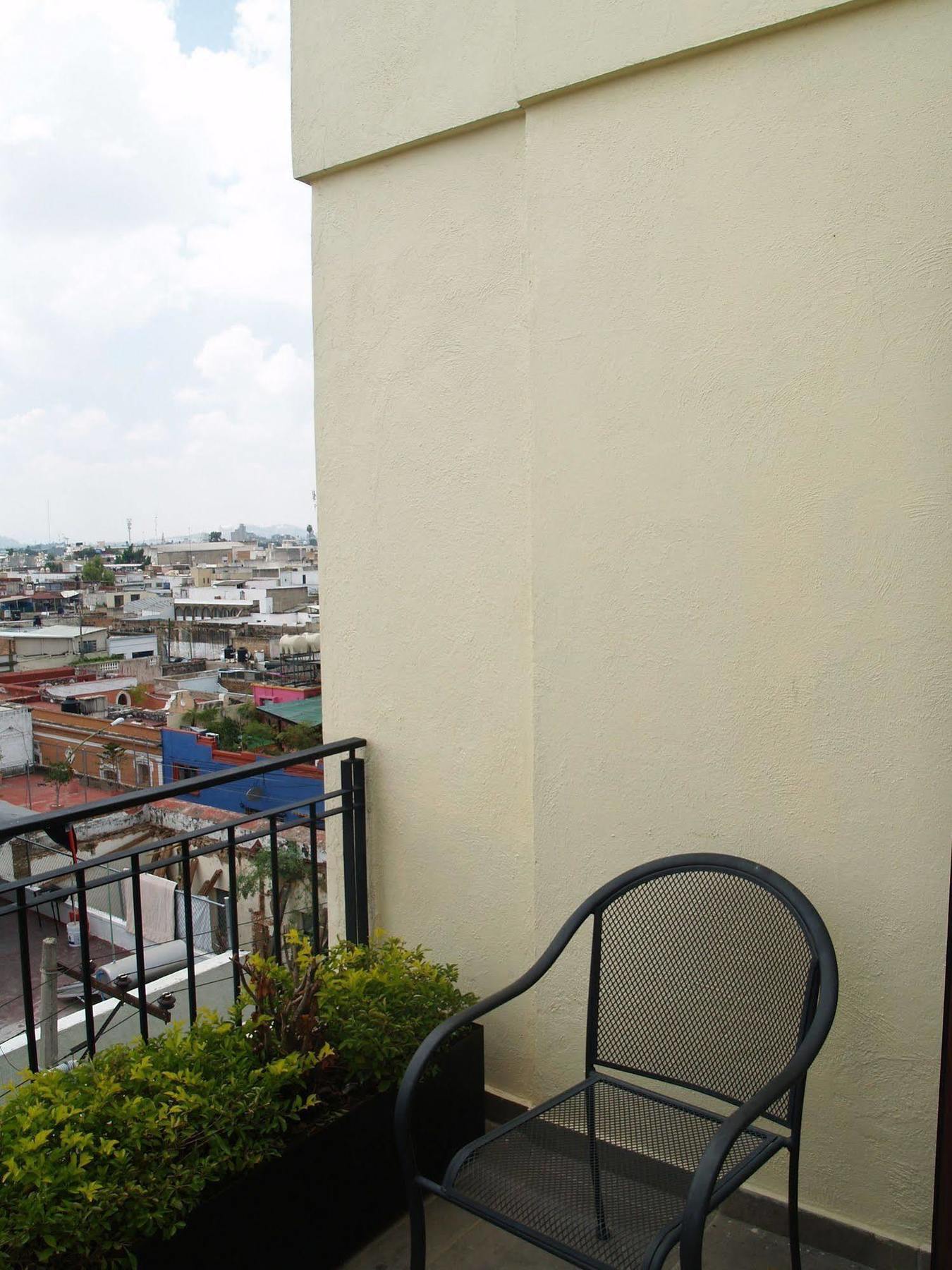 Six Hotel Guadalajara Expiatorio Екстериор снимка